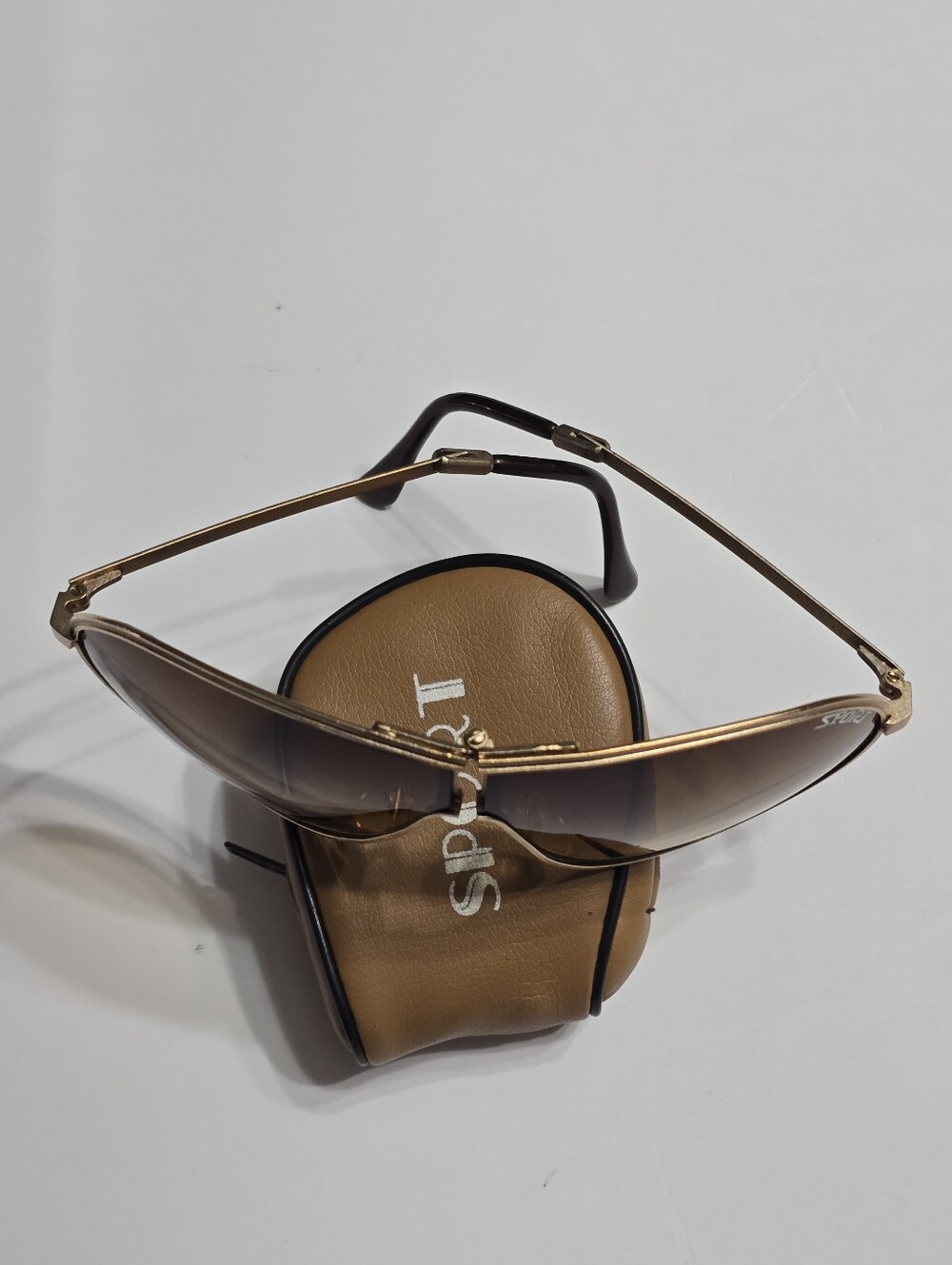 Vintage 80s Sport Brown Gradient Aviator Sunglasses - Picture 4 of 16